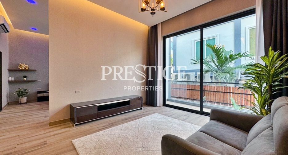 For sale 5 bedrooms house in Bang Lamung, Chonburi