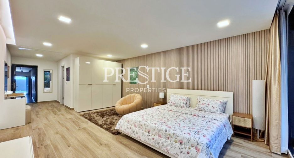 For sale 5 bedrooms house in Bang Lamung, Chonburi