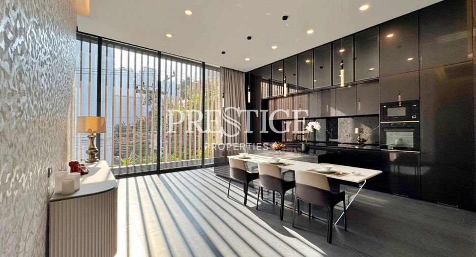 For sale 5 bedrooms house in Bang Lamung, Chonburi
