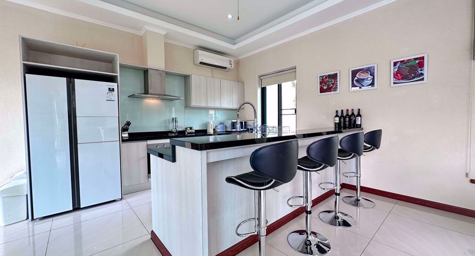 For rent and for sale 4 bedrooms house in Bang Lamung, Chonburi