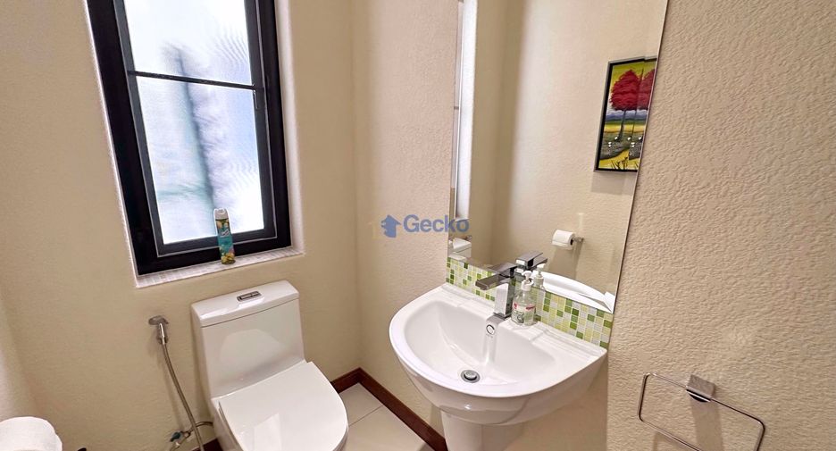 For rent and for sale 4 bedrooms house in Bang Lamung, Chonburi
