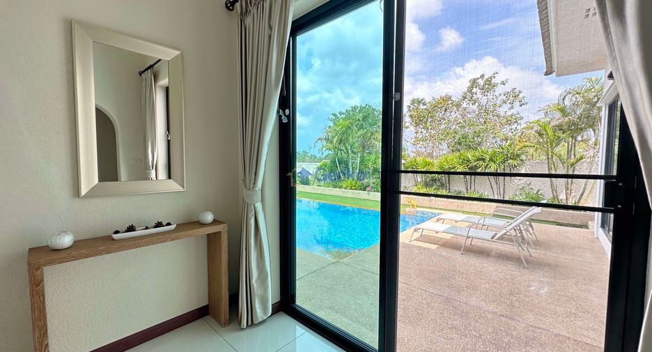 For rent and for sale 4 bedrooms house in Bang Lamung, Chonburi