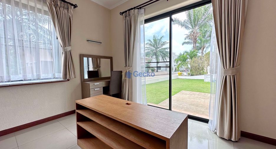 For rent and for sale 4 bedrooms house in Bang Lamung, Chonburi
