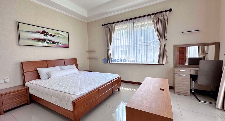 For rent and for sale 4 bedrooms house in Bang Lamung, Chonburi