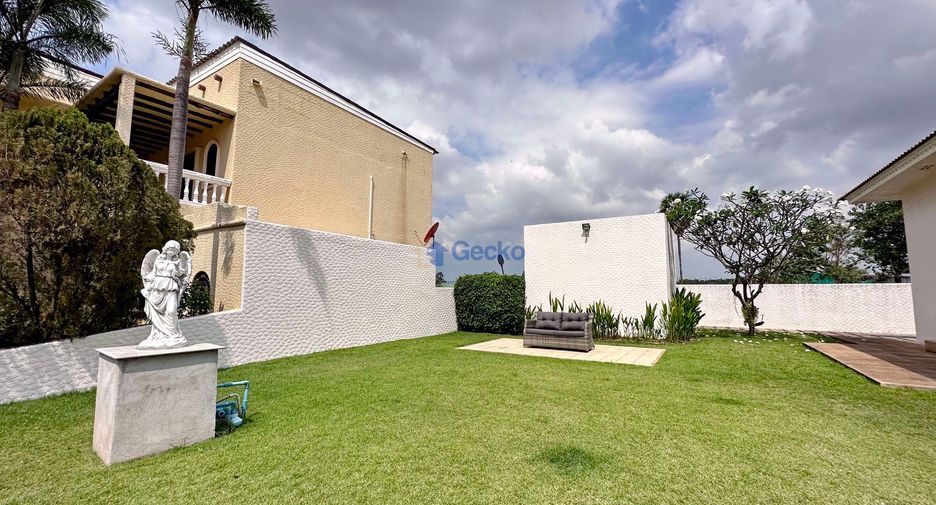 For rent and for sale 4 bedrooms house in Bang Lamung, Chonburi