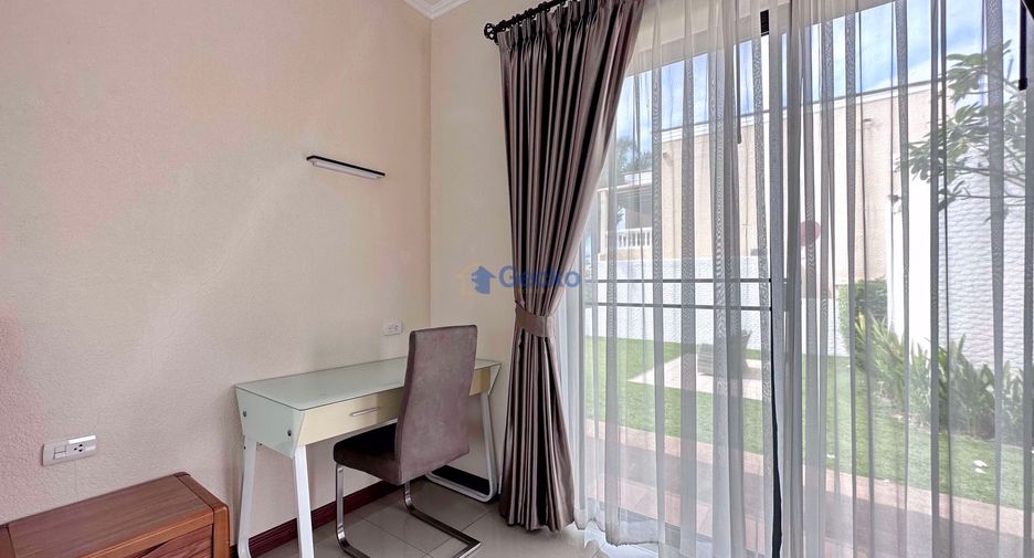 For rent and for sale 4 bedrooms house in Bang Lamung, Chonburi