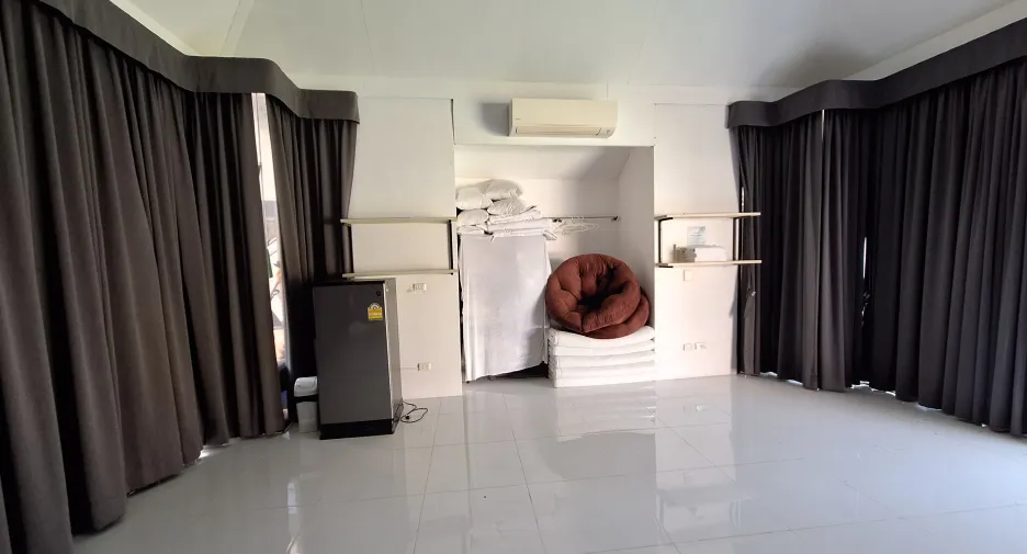 For rent 4 bed villa in Hua Hin, Prachuap Khiri Khan