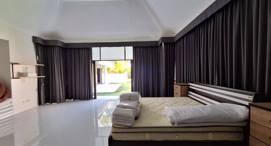 For rent 4 bed villa in Hua Hin, Prachuap Khiri Khan