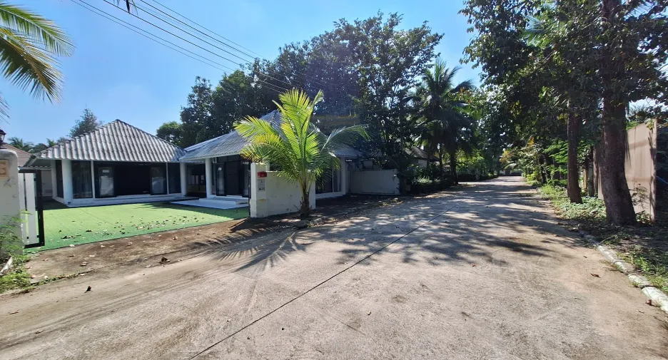 For rent 4 bed villa in Hua Hin, Prachuap Khiri Khan