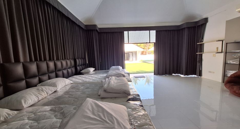 For rent 4 bed villa in Hua Hin, Prachuap Khiri Khan