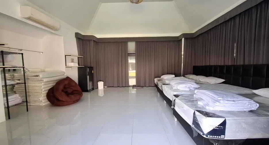 For rent 4 bed villa in Hua Hin, Prachuap Khiri Khan