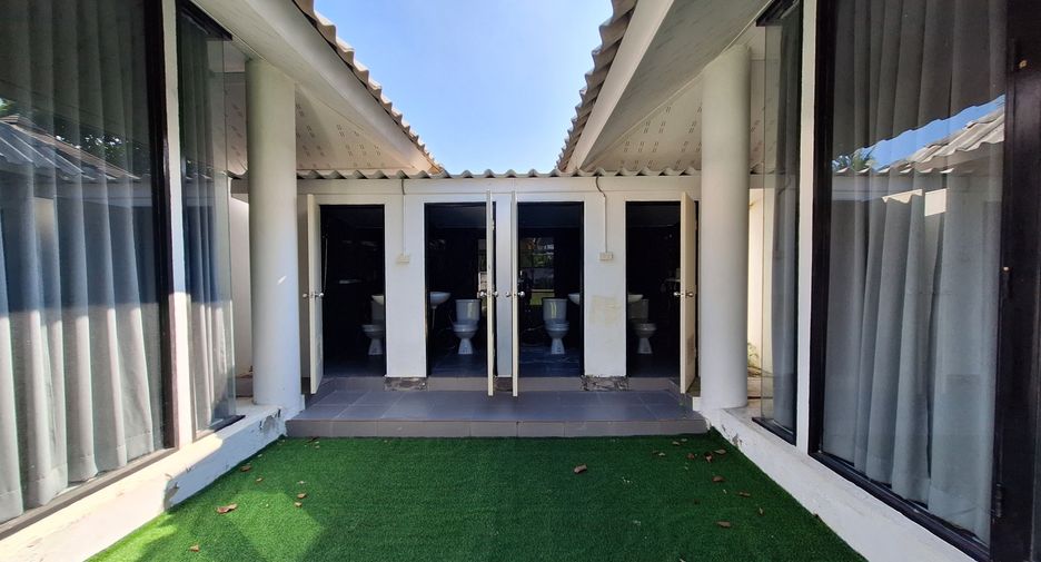 For rent 4 bed villa in Hua Hin, Prachuap Khiri Khan