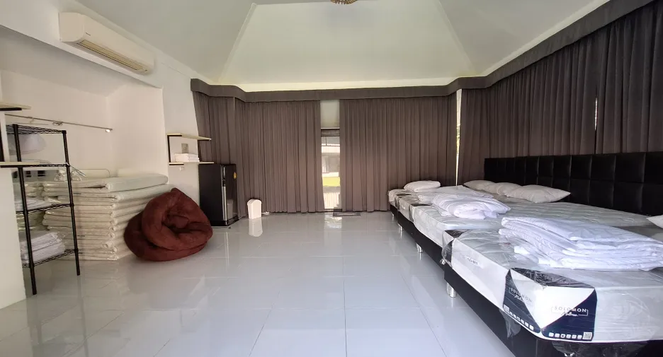 For rent 4 bed villa in Hua Hin, Prachuap Khiri Khan