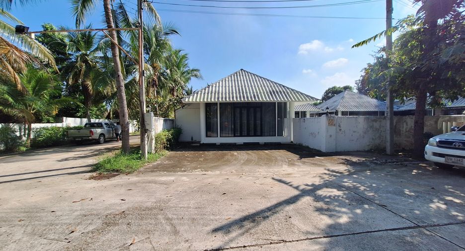 For rent 4 bed villa in Hua Hin, Prachuap Khiri Khan