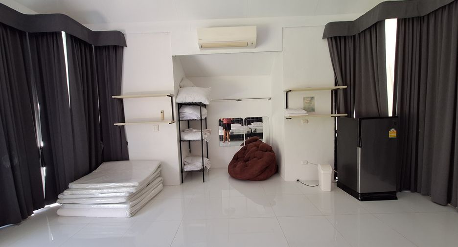 For rent 4 bed villa in Hua Hin, Prachuap Khiri Khan