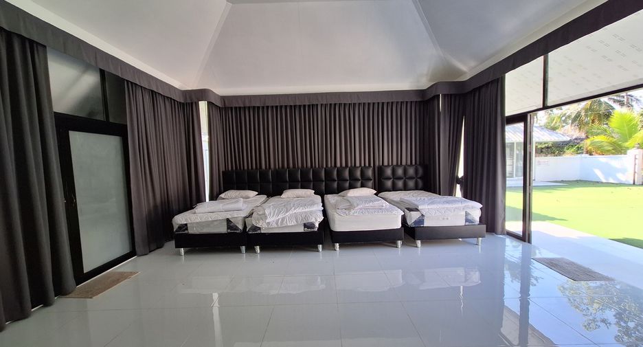 For rent 4 bed villa in Hua Hin, Prachuap Khiri Khan
