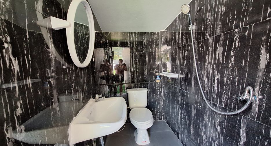 For rent 4 bed villa in Hua Hin, Prachuap Khiri Khan