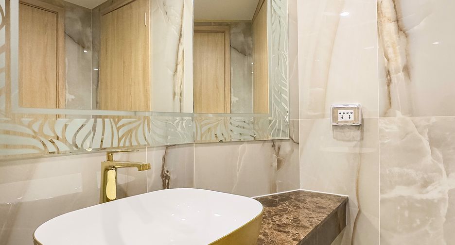 For sale 1 bed condo in Bang Lamung, Chonburi