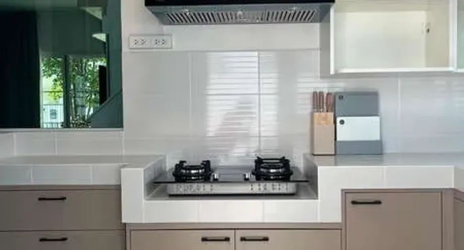 Casa en alquiler de 3 habitaciones en Bang Phli, Samut Prakan