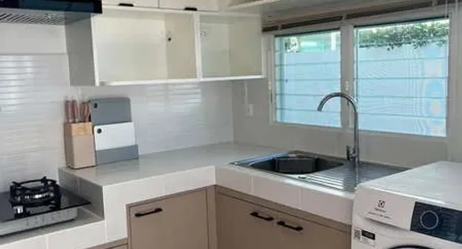 Casa en alquiler de 3 habitaciones en Bang Phli, Samut Prakan