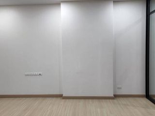 For sale 2 bed condo in Khlong San, Bangkok