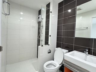 For rent 1 bed condo in Mueang Samut Prakan, Samut Prakan