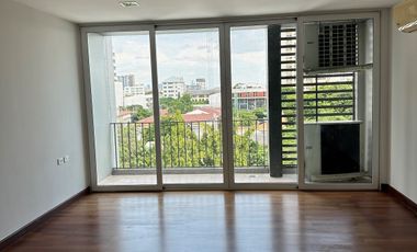 For sale 1 bed condo in Watthana, Bangkok
