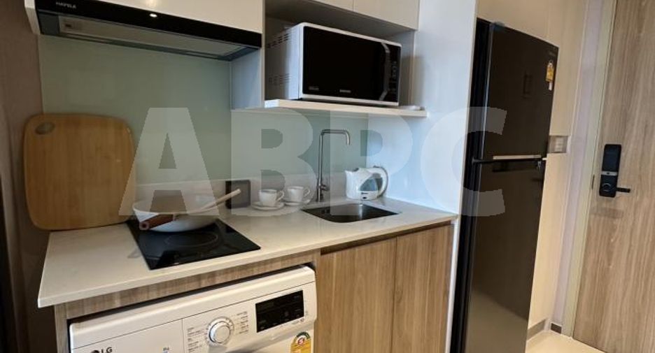 Condo en alquiler y en venta de 1 habitaciones en Bang Lamung, Chonburi
