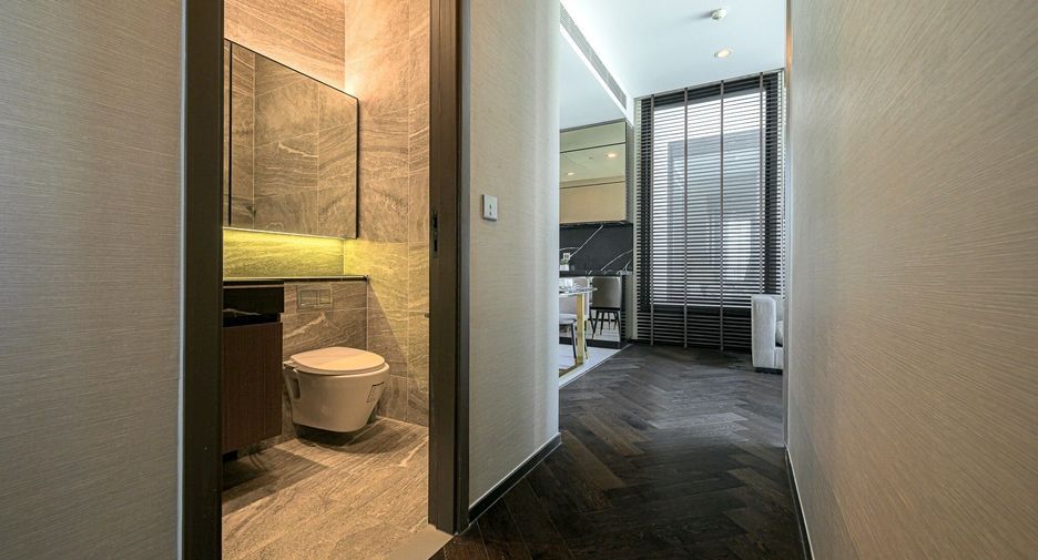 For rent 2 bed condo in Khlong Toei, Bangkok