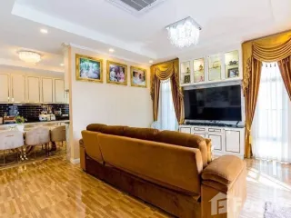 For sale 4 bed villa in Hua Hin, Prachuap Khiri Khan