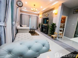 For sale 4 bed townhouse in Pran Buri, Prachuap Khiri Khan