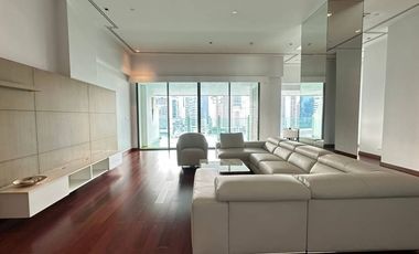 For rent 2 bed condo in Watthana, Bangkok