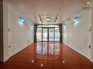 For sale 2 Beds house in Dusit, Bangkok