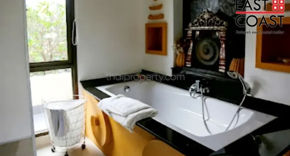 For rent and for sale 3 bedrooms house in Bang Lamung, Chonburi