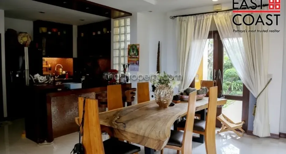 For rent and for sale 3 bedrooms house in Bang Lamung, Chonburi