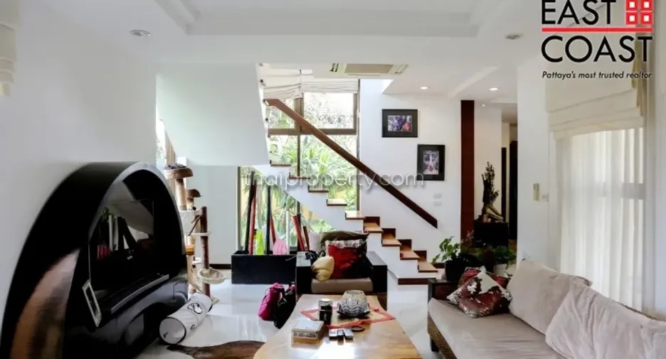 For rent and for sale 3 bedrooms house in Bang Lamung, Chonburi