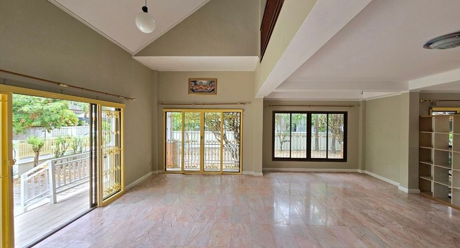 For sale 3 bed house in Mueang Chachoengsao, Chachoengsao