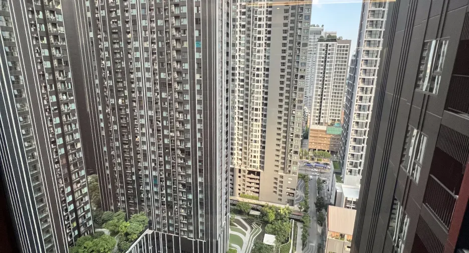 For sale 1 bed condo in Huai Khwang, Bangkok