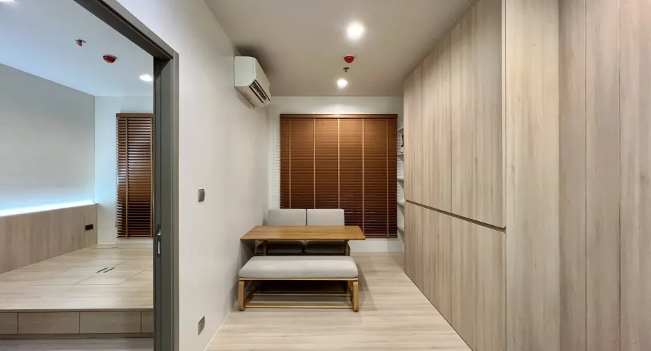 For sale 1 bed condo in Huai Khwang, Bangkok
