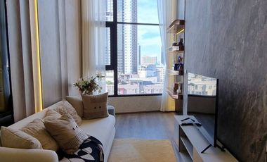 For sale 2 bed condo in Huai Khwang, Bangkok