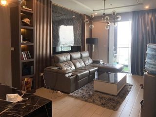 For sale 2 bed condo in Yan Nawa, Bangkok