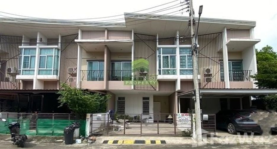 ขาย 3 เตียง ทาวน์เฮ้าส์ ใน เมืองปทุมธานี, ปทุมธานี