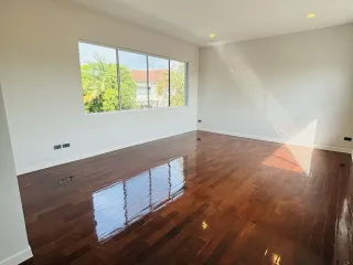 For sale 5 bed house in Mueang Samut Sakhon, Samut Sakhon