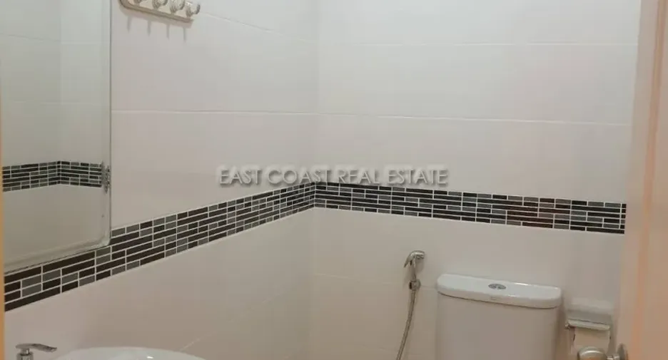 Haus zum Kauf mit 2 Zimmer in Bang Lamung, Chonburi