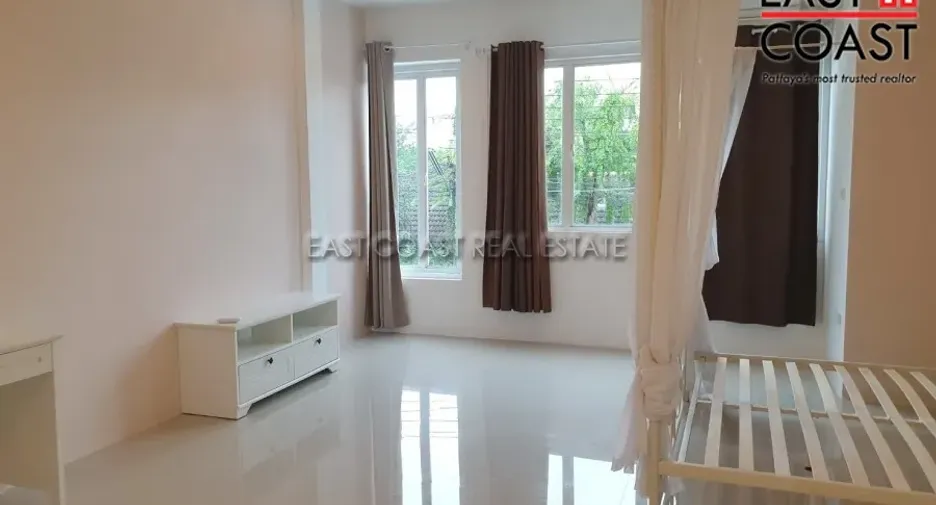 Haus zum Kauf mit 2 Zimmer in Bang Lamung, Chonburi