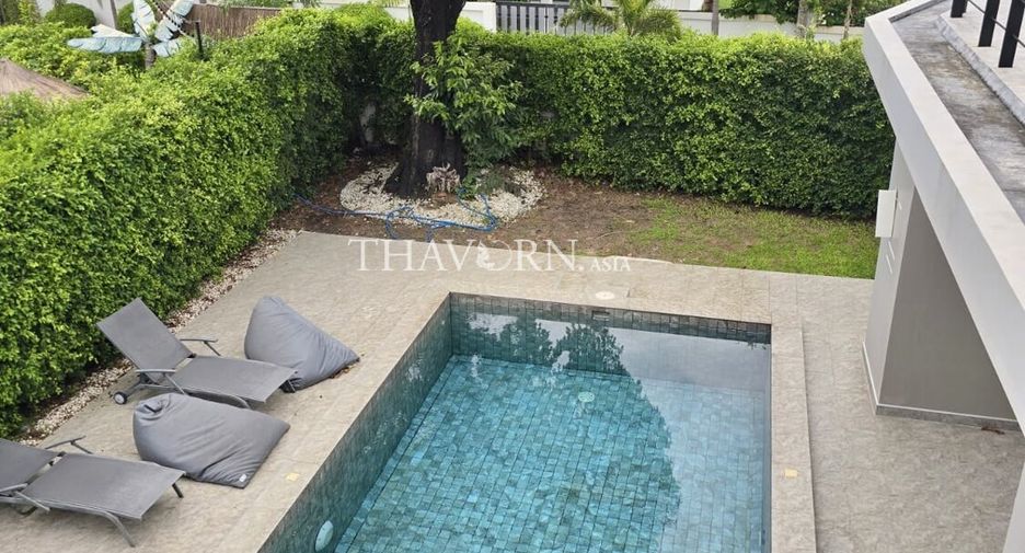 For sale 5 bedrooms house in Sattahip, Chonburi