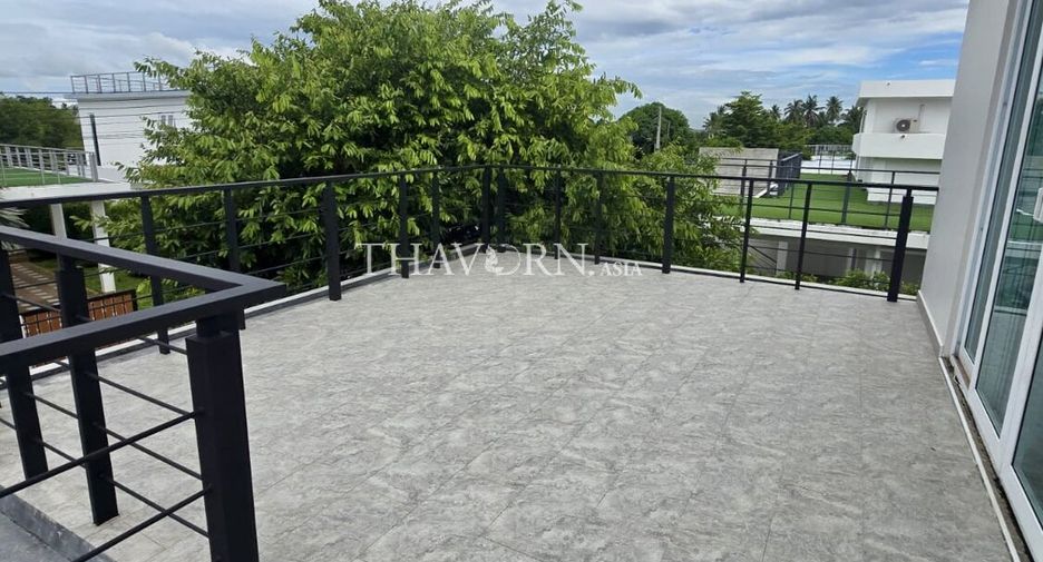 For sale 5 bedrooms house in Sattahip, Chonburi