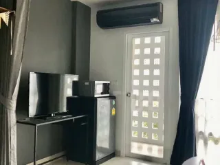 For sale studio condo in Huai Khwang, Bangkok