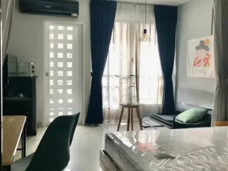 For sale studio condo in Huai Khwang, Bangkok
