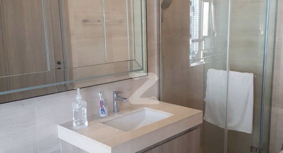 For sale 1 bed condo in Khlong Toei, Bangkok